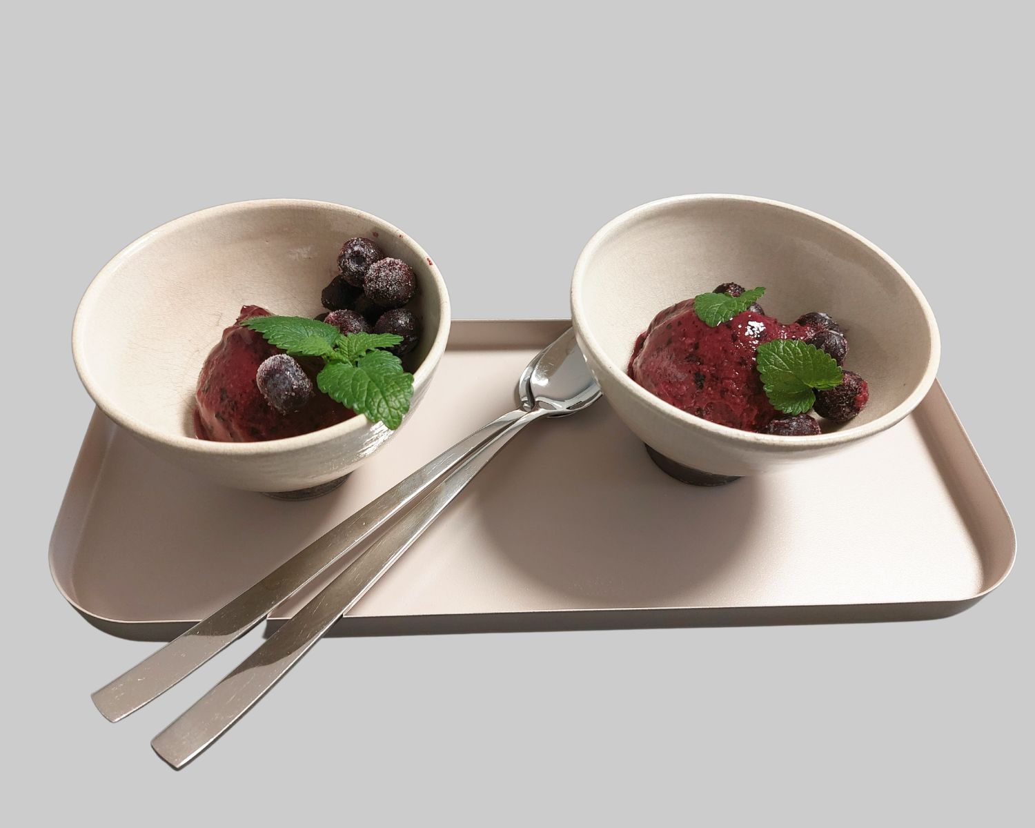 Blaubeeren Eis selber machen mit 2 Zutaten. Ohne Eismaschine!