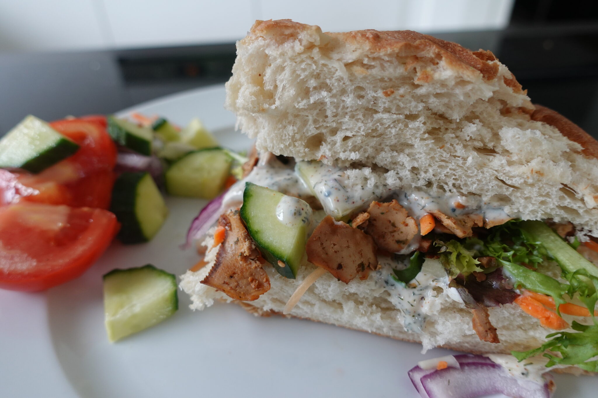 Döner einfach selbst machen > Veganer Döner aus würzigem Tofu LebensRetterErnährung