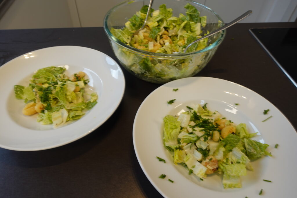 feldsalat oder rucola, römersalat, vegan,Romano-Salat mit gnocchi,schnell,gut,lecker,gesund,