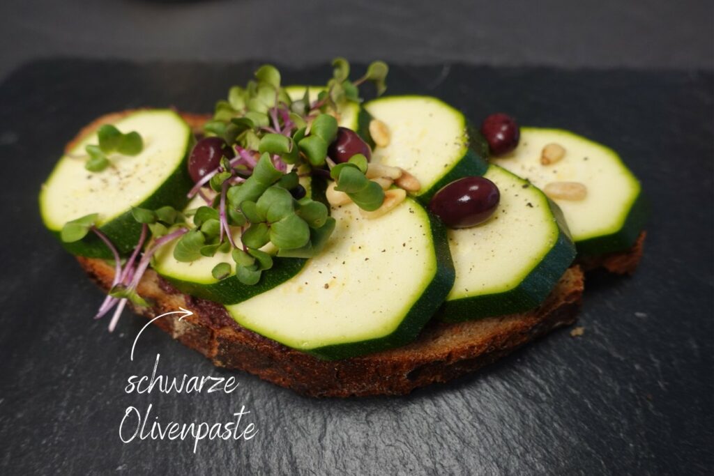 Brot,belegen,pflanzlich,vegan,vegetarisch,gesund,einfach,lecker