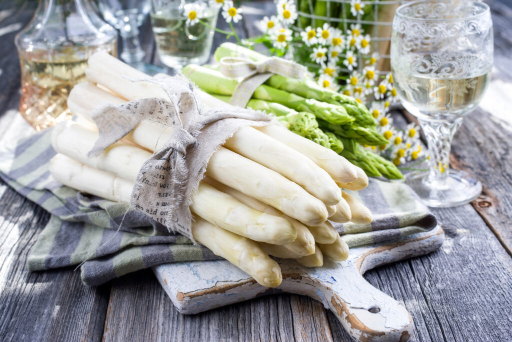 Spargel,tische,grün und weiß,gesund,Frühling